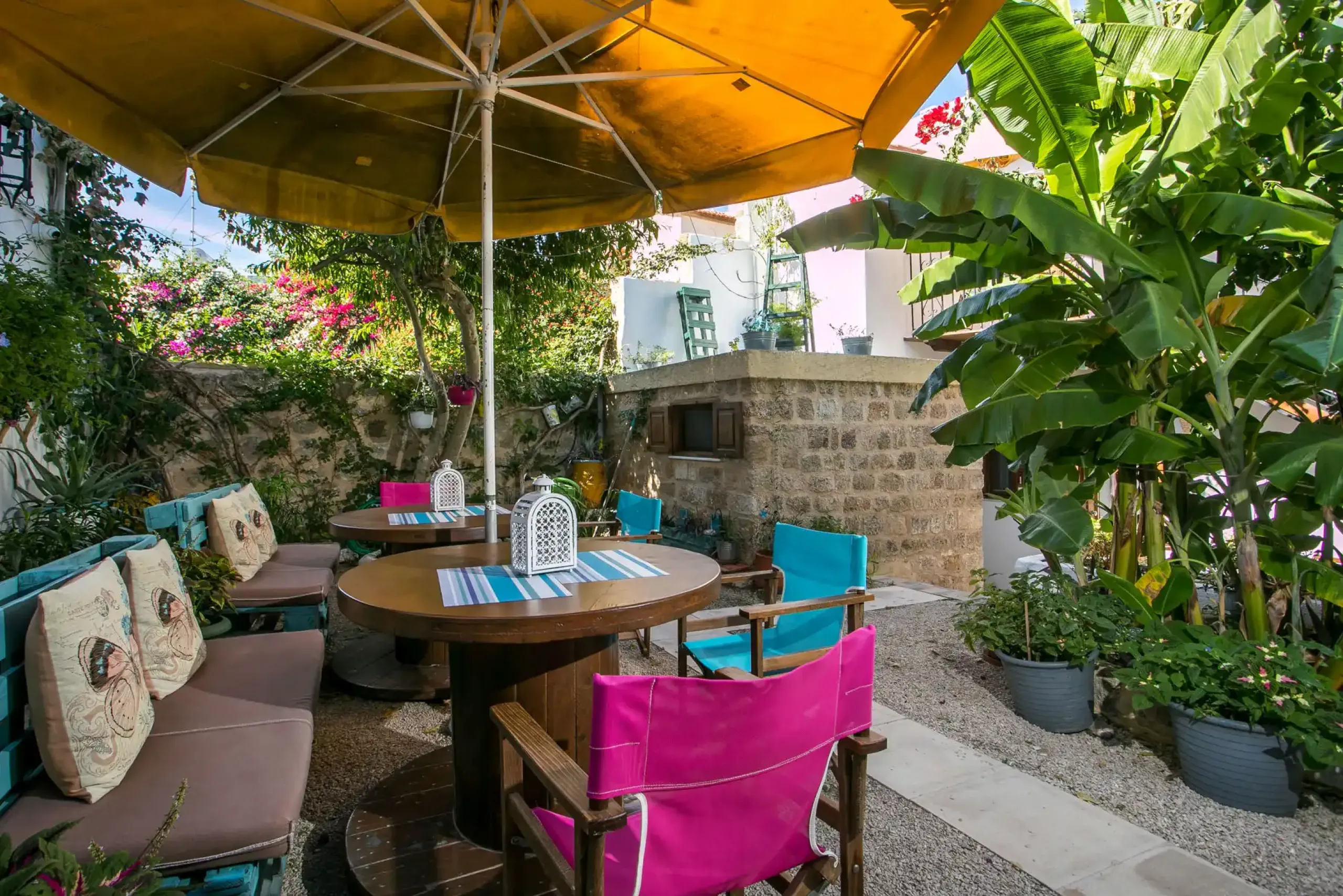 Medieval Inn Inner Garden